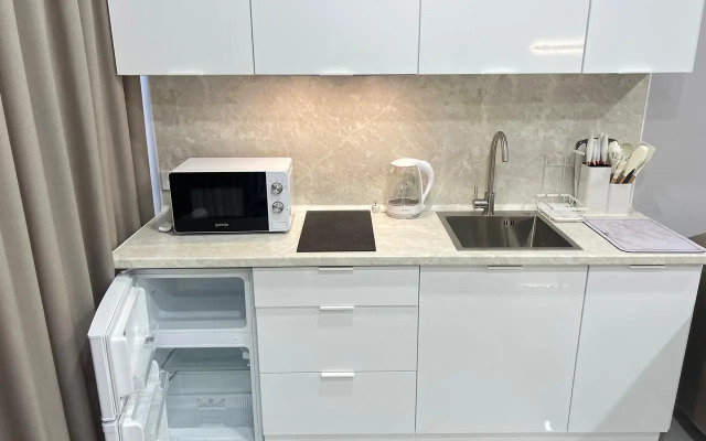 S Otdelnym Vkhodom V Apart-Komplekse S Basseynom Apartment