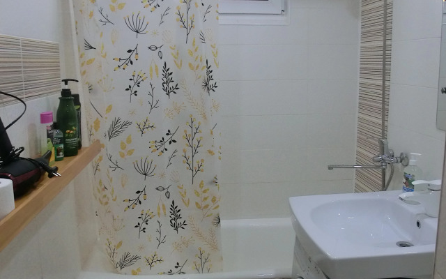 Квартира Красногеройская 65