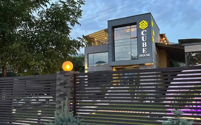 Cube House Guest House