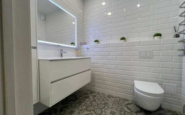 2-K U Morya Posutochno V Tsentre Myckhako Flat
