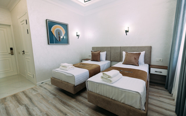 Yurt Hotel