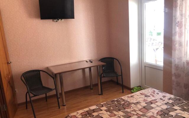 Veles House Druzhby 15 Lodging House