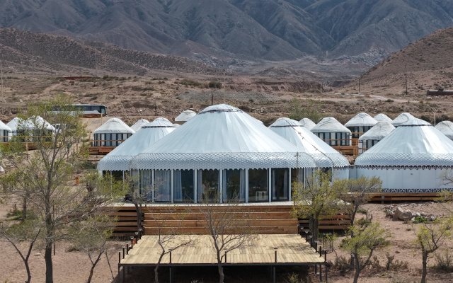 Глэмпинг Oimo Tash Yurt Camp