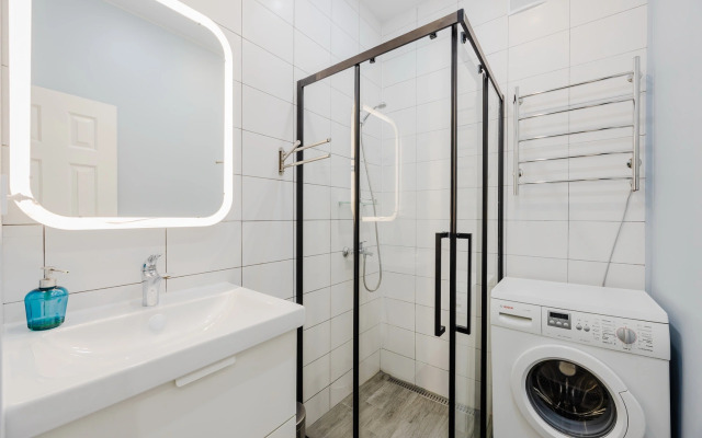 Апартаменты SpbStay с тремя спальнями на Рубинштейна 25