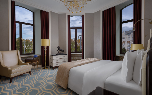 Отель The St. Regis Moscow Nikolskaya