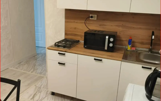 Kvartira odnokomnatnaa svetlaa v pesej dostupnosti ot mora