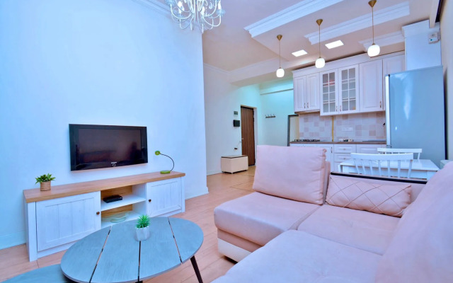 Perte House On Verin Antarain 131 Street Apartments