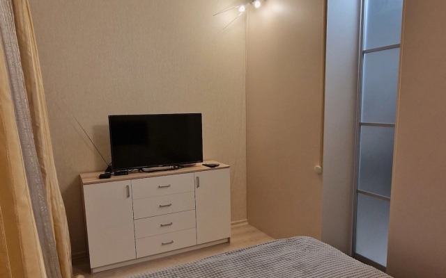 Na Neftyanikov 7 Flat