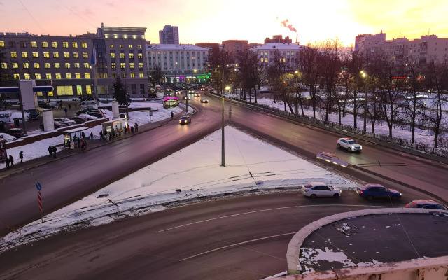 Апартаменты HomeHotel Горького 80/1