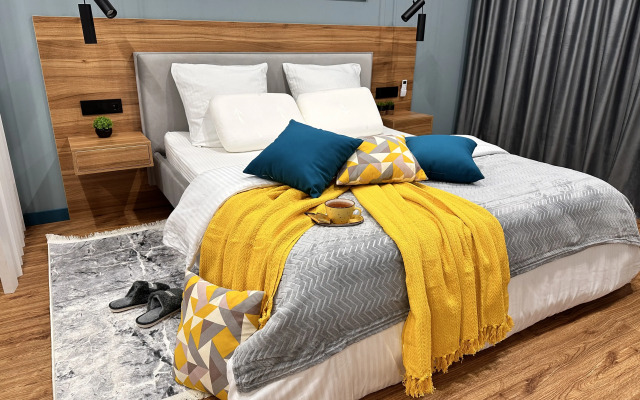 Апартаменты возле парка Героев Отечества