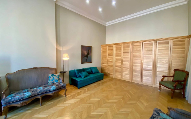 Апартаменты для 6 человек у набережной канала Грибоедова