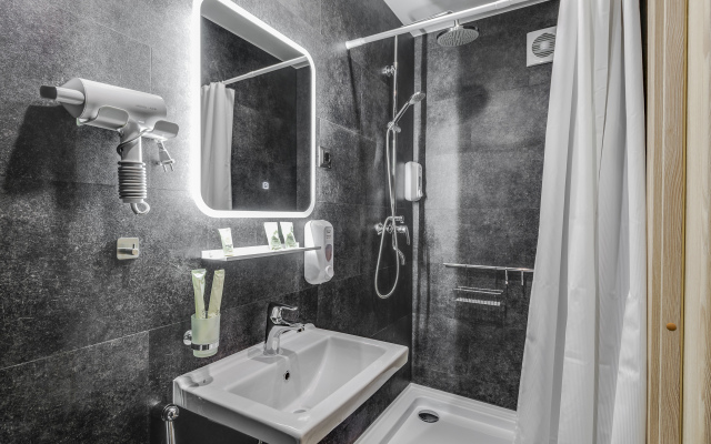 Yavr Hotel