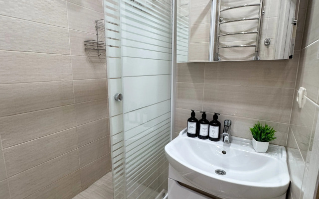 Dvukhkomnatnaya na Navaginskoy na 5 Chelovek Flat