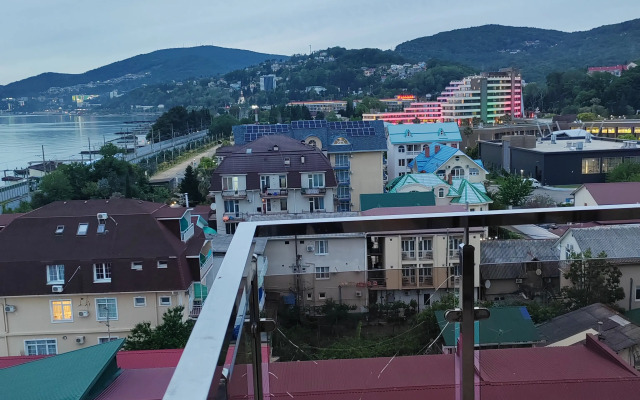 Uyutnaya Yevro-Dvushka U Morya S Panoramnym Vidom