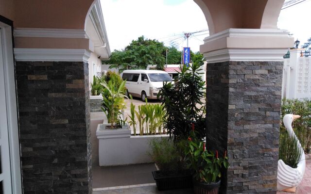 Venezia Suites Hotel