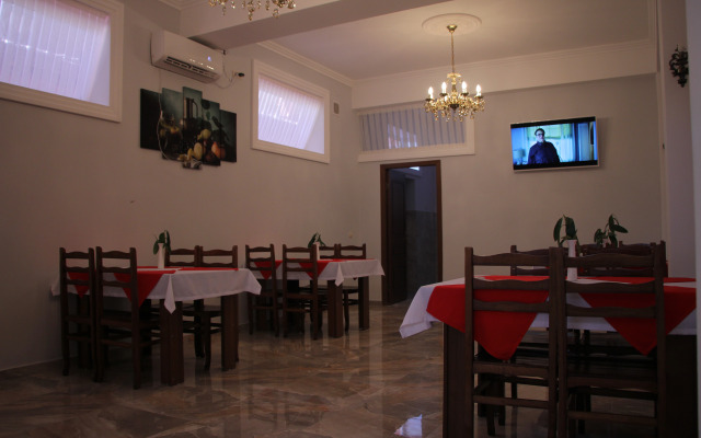 Lara Hotel