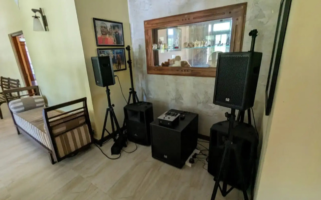 Green View Villa