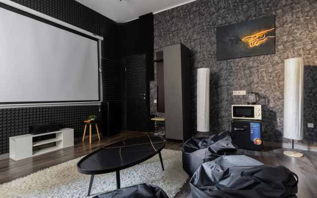 Апартаменты с кинотеатром  на Чернышевской