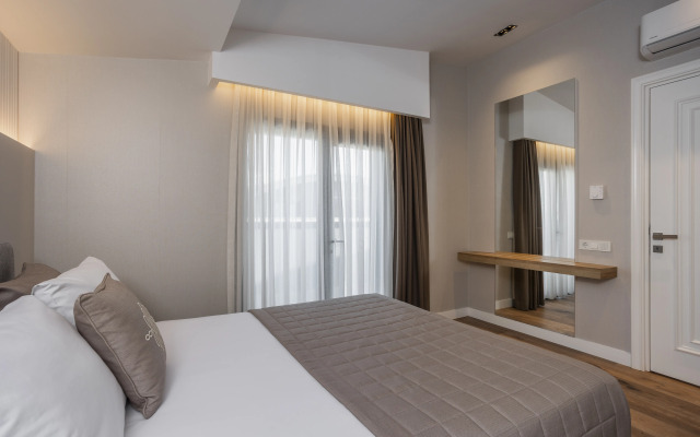 Luxury Garden Suites