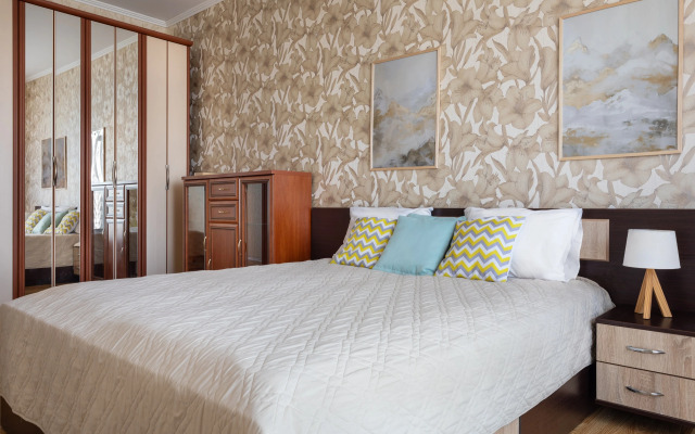 Апартаменты Эпроновская 1