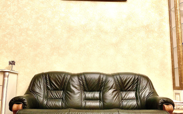 Квартира в Историческом Центре Санкт-Петербурга. Дом Театрального Работника