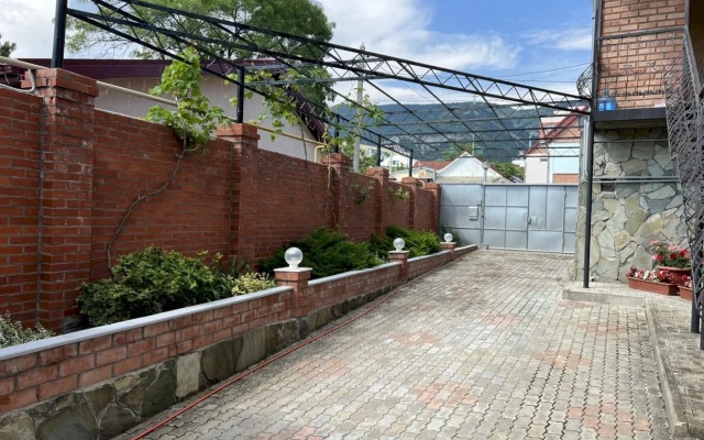 Апартаменты 335 на Кубанской