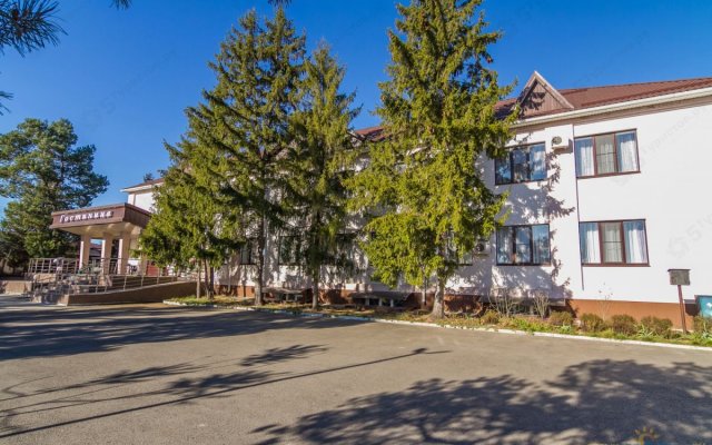Izumrud Guest house