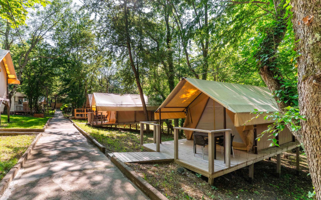 Inal Camping
