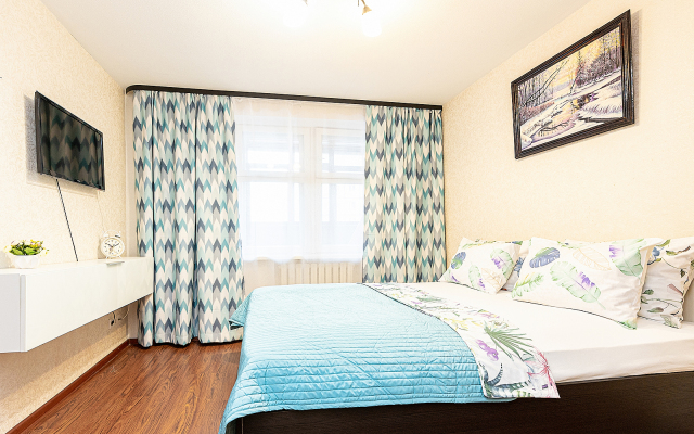 Апартаменты двухкомнатные  на Мещерском бульваре 3/3 .м.Cтрелка. Сова-Дом