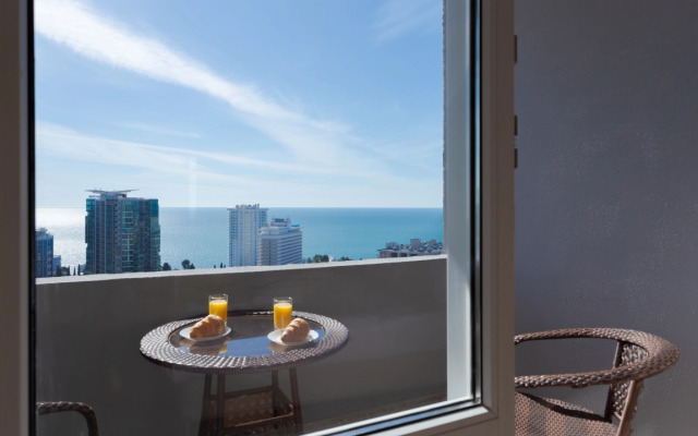 Апартаменты M Apartments Mandarin 2