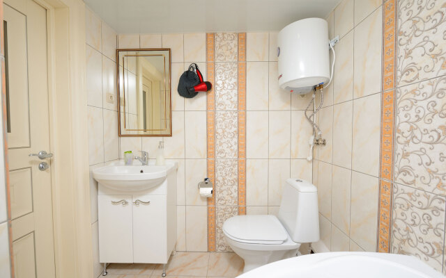 Malye s vannoj LeoHotels na Suvorovskom Apartment