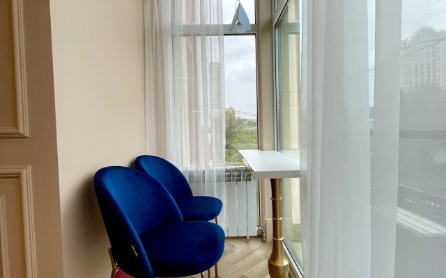 V Tsentre so Svoey Parkovkoy v 10 Minutah do Mamayev Kurgan Apartments