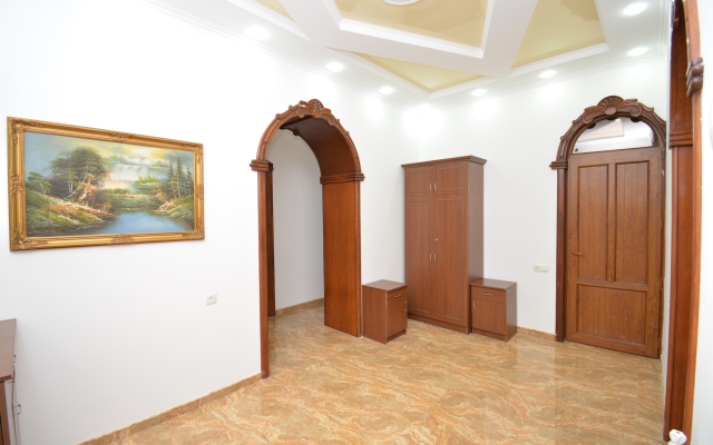 3-K Kvartira na Ul. Tumanyana, Tm200 Flat