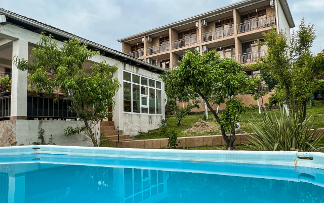 Ogonyok Hotel