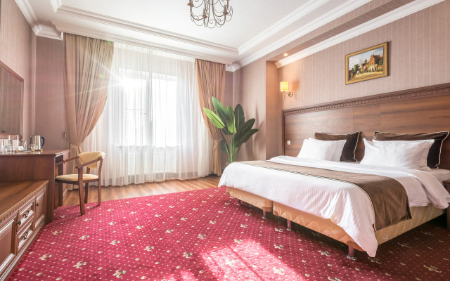 Hotel Theatre