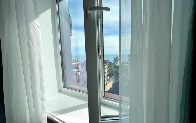 Dlya Dvoikh S Vidom Na More Apartments