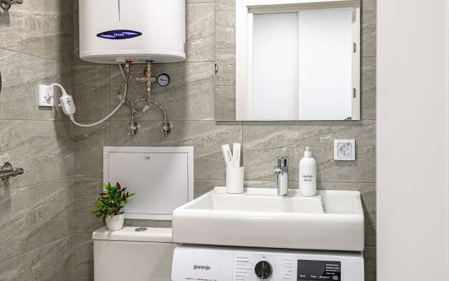 Апартаменты TopHouse на Океанском проспекте 102