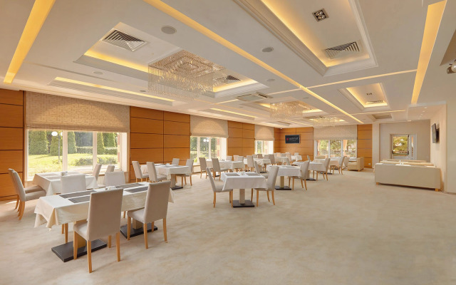 AZIMUT Отель Саранск