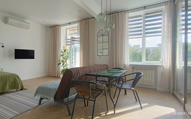 Prostornaya Bulvar Lenina 4 Flat