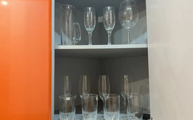 Na Ulitse Khvorostukhina, 1a Flat