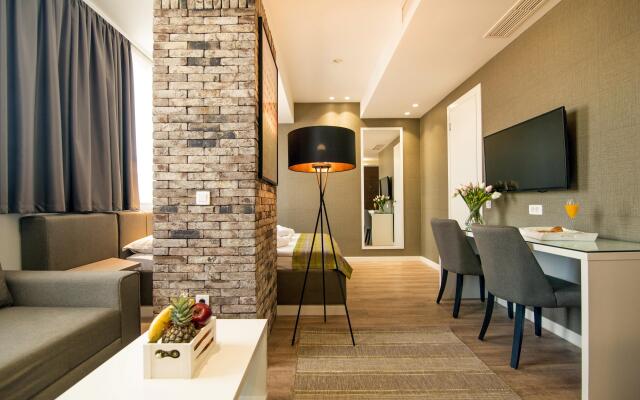 Belgrade Inn Hotel