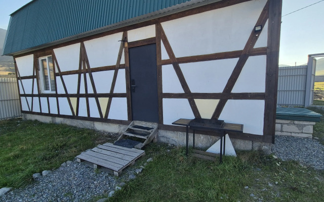 Частный дом с камином в горах