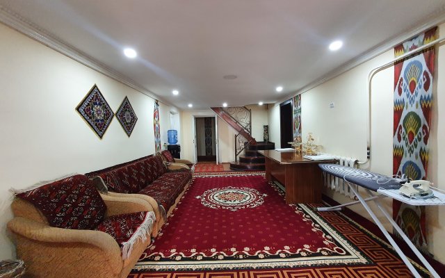 Deshon Qala Guest House