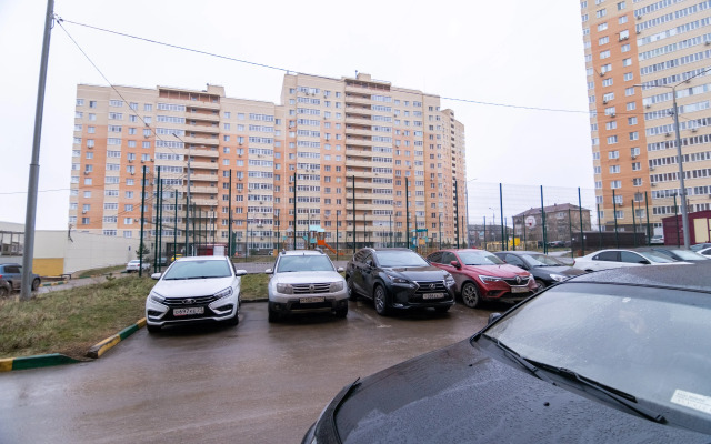Na Pyaterykh V Novom Zhk Apartments