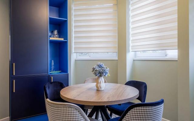 Квартира MyHomeYourHome на Невской 19