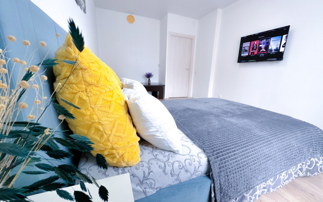 Квартира Вместительная у МРНЦ им. Цыба