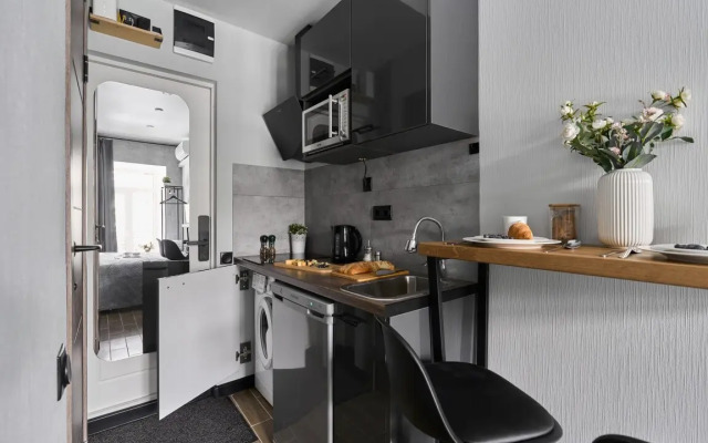 Obsidian by Smart Lofts Moscow Apartment