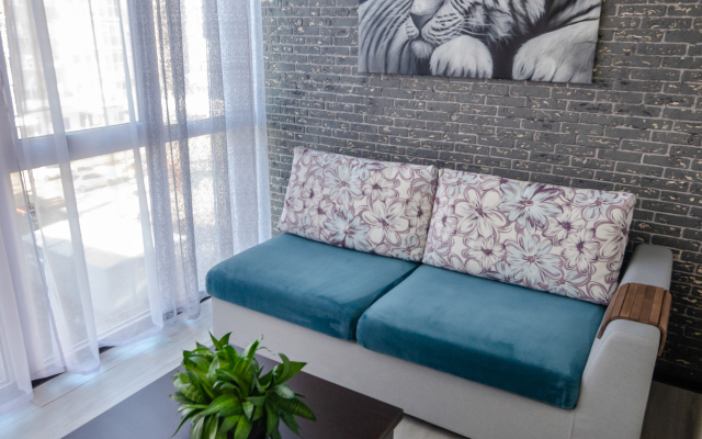 Апартаменты Красный Квадрат на Набережной