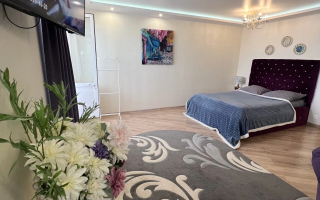 Studiya Lyuks S Dzhakuzi Flat