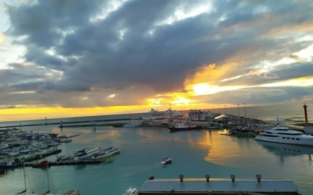 Na Ulitse Nesebrskoy 14 Flat